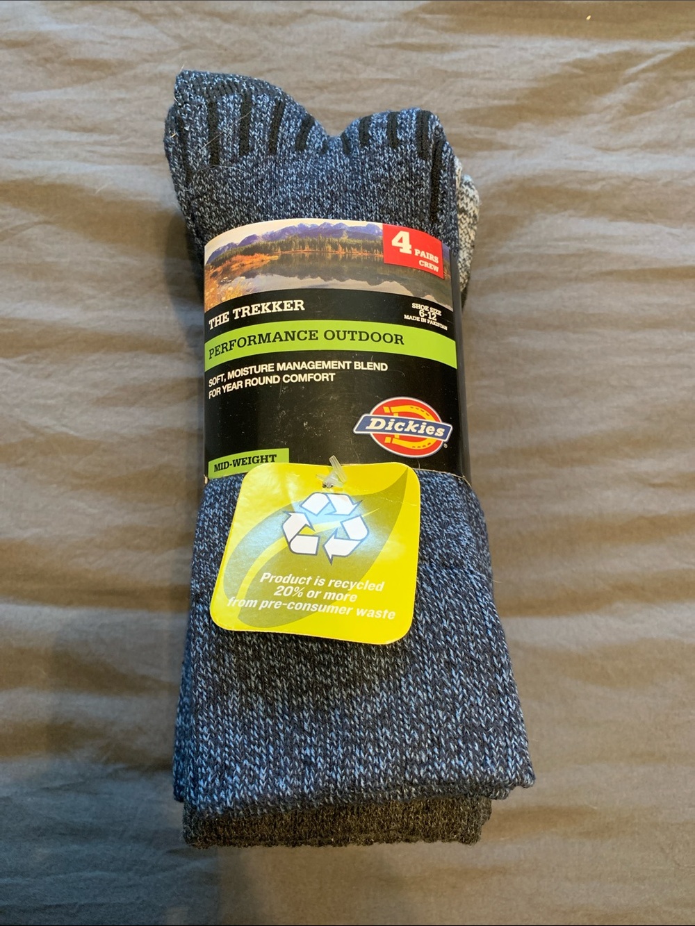 Dickies Men's Performance Outdoor Crew Socks — Heather Gray/Black (4-Pack)